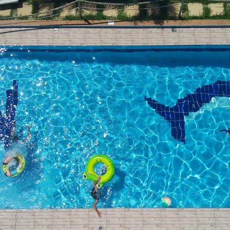 Gereoudis With Sea View & Pool Kolimvárion