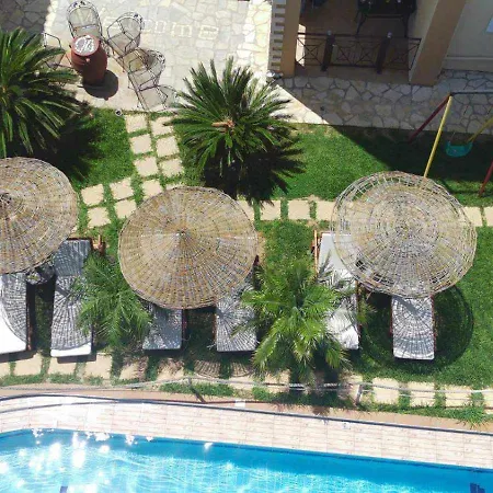 Gereoudis With Sea View & Pool