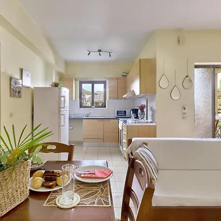 Gereoudis With Sea View & Pool 3*