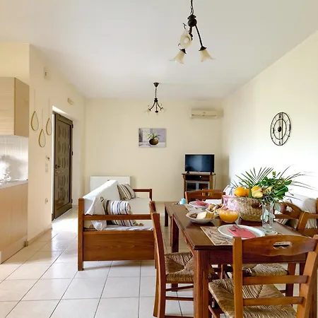 Gereoudis Seaview Apartments-pool & Bar 3*