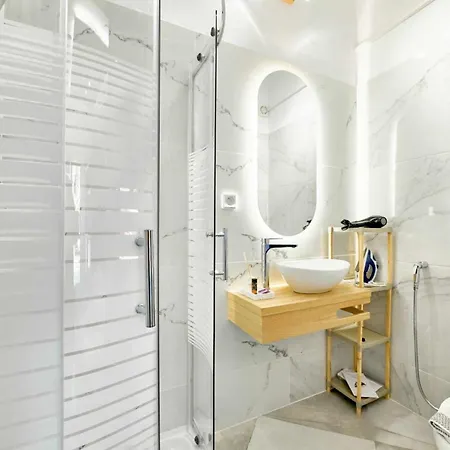 Aparthotel Gereoudis With Sea View & Pool