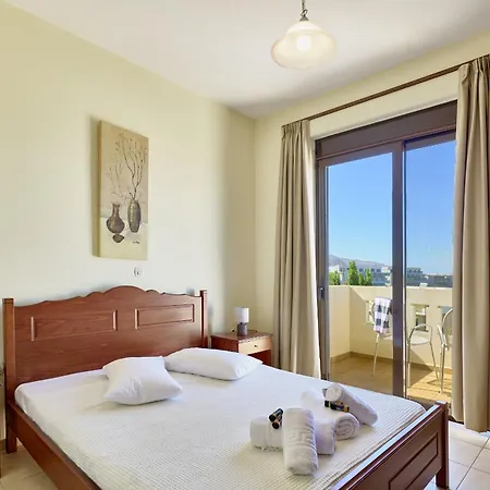 Gereoudis With Sea View & Pool Aparthotel 3*