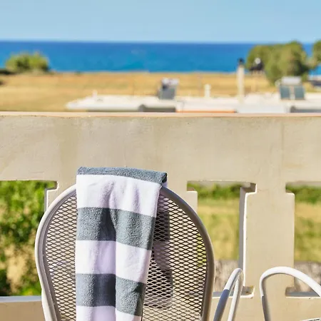 Aparthotel Gereoudis With Sea View & Pool 3*