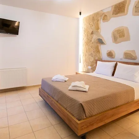 Aparthotel Gereoudis With Sea View & Pool 3*