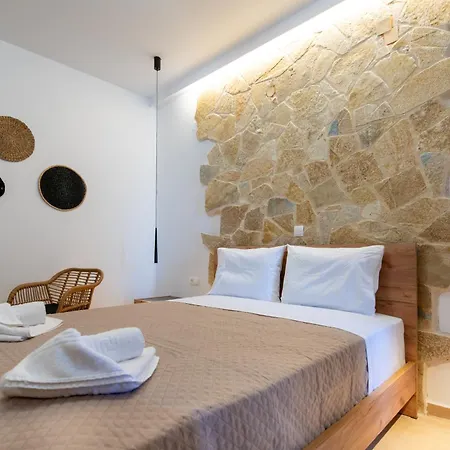 Aparthotel Gereoudis With Sea View & Pool