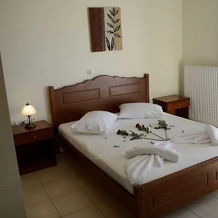 Aparthotel Gereoudis With Sea View & Pool Kolimvárion